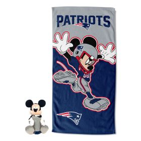 Official NFL-Mickey Mouse Hugger "splash" with Beach Towel - Patriots